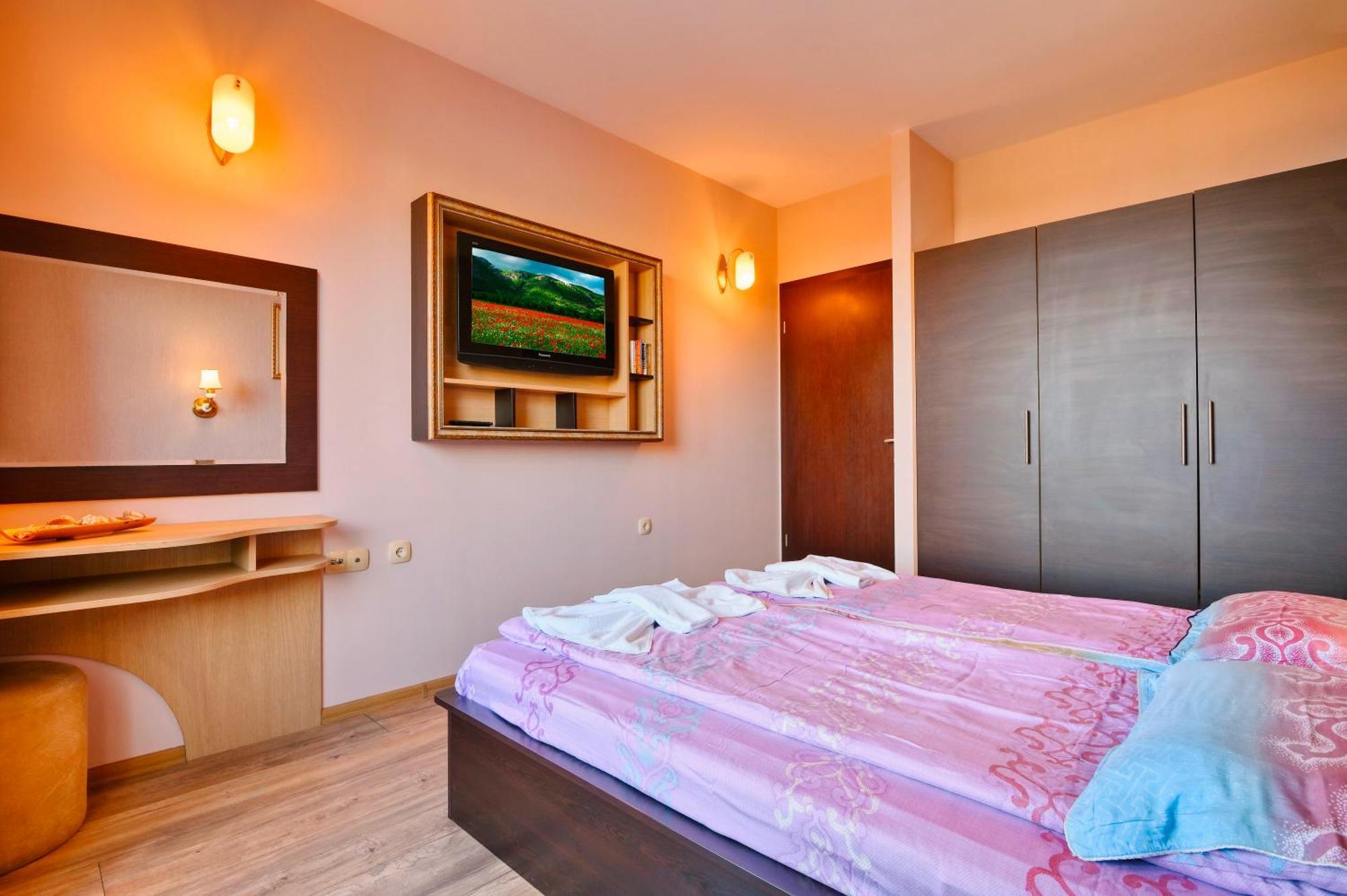 Luxury Apartment Zlatna Kotva Golden Sands Eksteriør billede