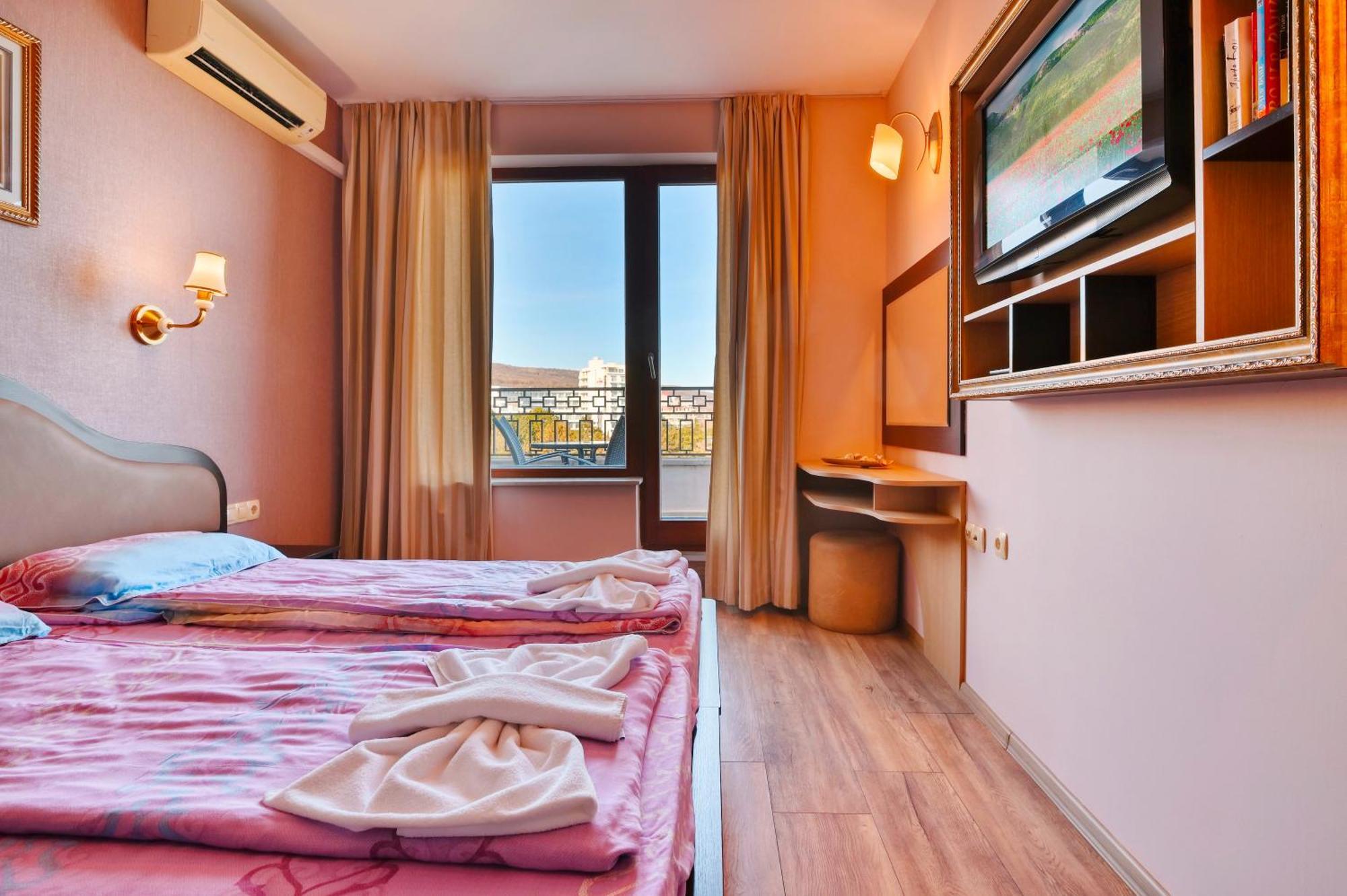 Luxury Apartment Zlatna Kotva Golden Sands Eksteriør billede