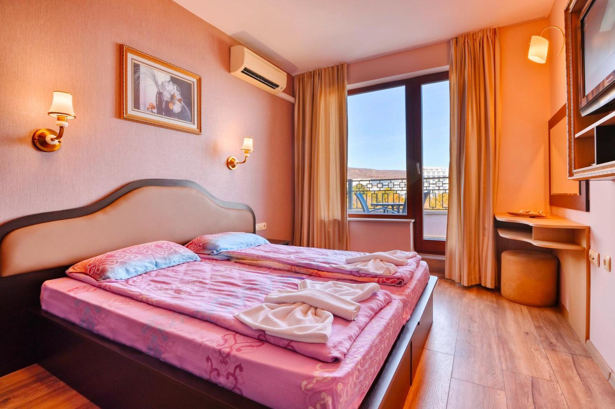 Luxury Apartment Zlatna Kotva Golden Sands Eksteriør billede